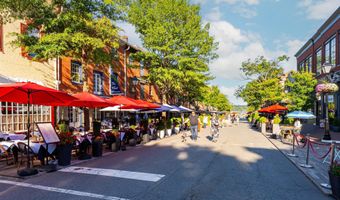 310 STRAND St 304, Alexandria, VA 22314