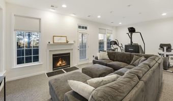 41863 CINNABAR Sq, Aldie, VA 20105