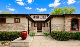 4114 Cochrane Pkwy, Ames, IA 50014