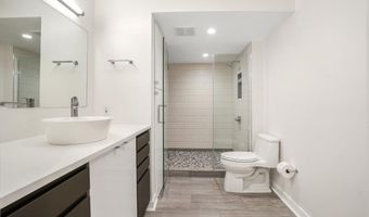 5904 MOUNT EAGLE Dr 108B, Alexandria, VA 22303