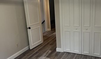 49 Burnham St, Barnstable, MA 02630