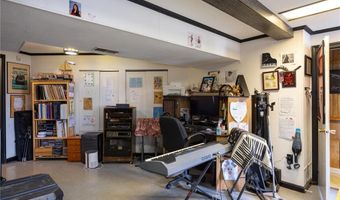 711 Black Plain Rd, North Smithfield, RI 02896