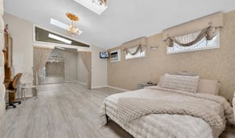103 E 25TH St, Bayonne, NJ 07002