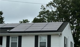31 BARNES Ave, Johnston, RI 02919