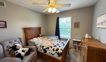 323 Woodfield Dr, Batesville, IN 47006