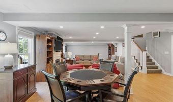 28 Brook Ln 28, Berlin, MA 01503