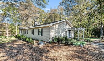 55 WOLFSKIN Rd, Arnoldsville, GA 30619