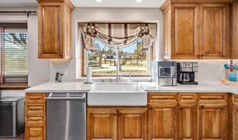 32854 Crown Valley Rd, Acton, CA 93510