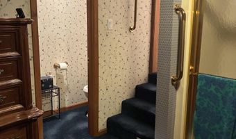 106 W 4th St, Bicknell, IN 47512