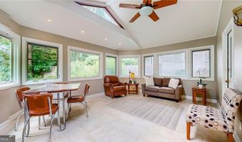2461 Woodridge, Decatur, GA 30033