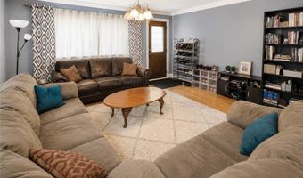 52 Tiffany St, North Providence, RI 02904