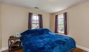 18 Willis St 18, Cranston, RI 02910