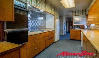 2636 Big Horn Ave, Cody, WY 82414