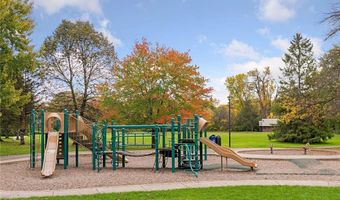 5404 Park Pl, Edina, MN 55424