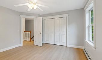 25 Lake Grove Ln, Auburn, ME 04210