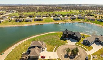 3821 Neptune Cir, Bismarck, ND 58504