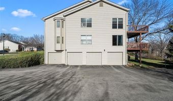 760 Woodside Trails Dr 203, Ballwin, MO 63021