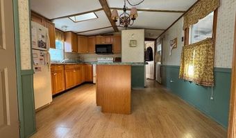 9 Iris Ct, Augusta, ME 04330