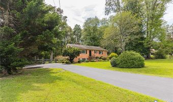 12025 Sunset Dr, Ashland, VA 23005