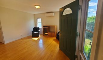 9 Wood St, Bangor, ME 04401