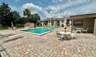256 WINDMEADOWS St, Altamonte Springs, FL 32701