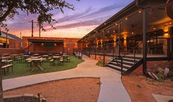 806 S 2nd St, Abilene, TX 79602