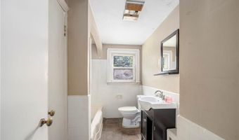 48 Piedmont St, Woonsocket, RI 02895