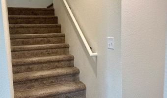 833 Ridgeview St, Belle Fourche, SD 57717