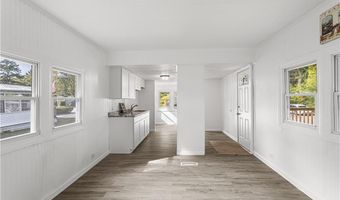 17 Park Ln, Coventry, RI 02816