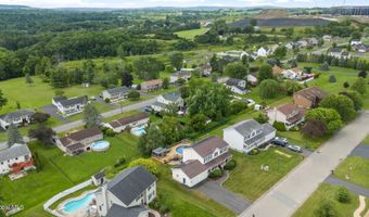 117 E Windswept Dr, Amsterdam, NY 12010