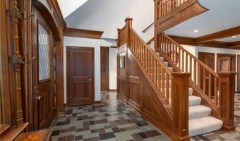 879 N 200 Rd, Baldwin City, KS 66006