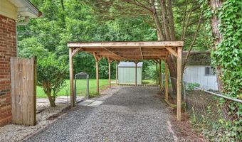 2840 Edsel Pl, Charlotte, NC 28205