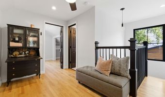 607 E Frederick St, Arlington Heights, IL 60004