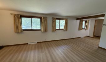 216 N Kenwood St, Adams, WI 53910