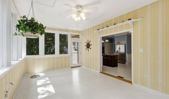 477 Redwood Forest Dr, Ballwin, MO 63021