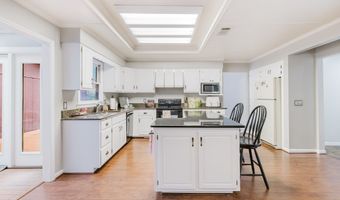 234 Edgewood Dr, Americus, GA 31709