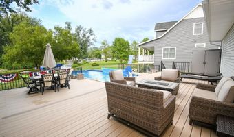 11622 N Venetian Way, Cromwell, IN 46732