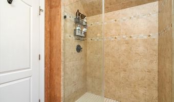 30 Ridgeview Way, Allentown, NJ 08501