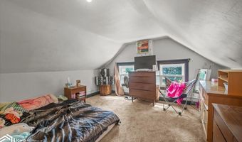 714 2nd Ave, Ackley, IA 50601