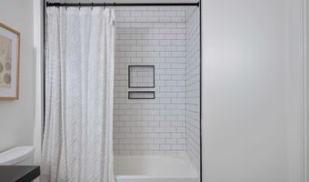3650 S GLEBE Rd 450, Arlington, VA 22202