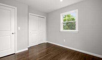 12 Cel Bret Dr, Danbury, CT 06810