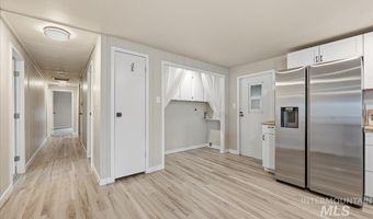 445 S Maple Grove Rd #15, Boise, ID 83709