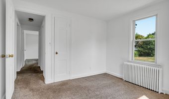 320 Palmetto Rd, Bridgeport, CT 06606