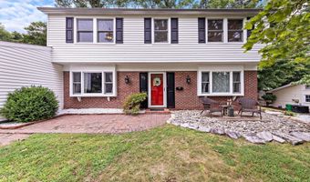93 Idlebrook Ln, Aberdeen, NJ 07747