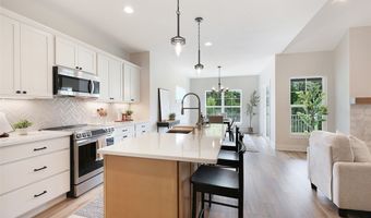 583 Iris Pl, Aurora, OH 44202