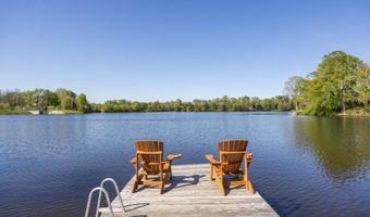 36 E Canal St, Alloway, NJ 08001