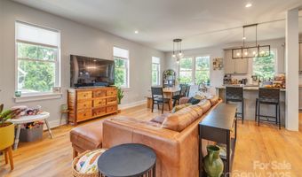 127 Alma Ln, Asheville, NC 28806