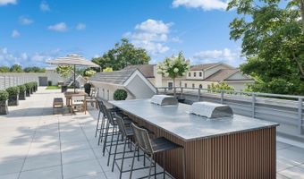 100 E Putnam Ave 305, Cos Cob, CT 06807