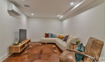 351 Windsor Rd, Asheville, NC 28804