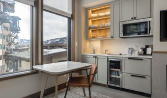 126 Riverfront Ln 337, Avon, CO 81620